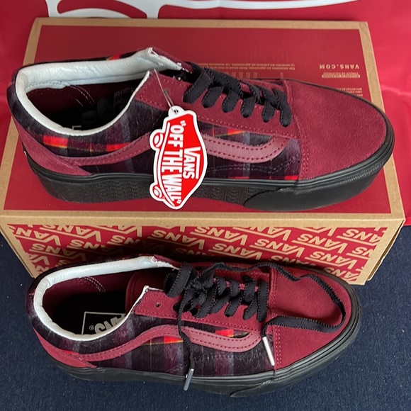 Vans Old Skool Stac
Velvet Plaid Port/Black
VNOA7Q5M02Y
WMNS Platforms - sneaker - Picture 3 of 16